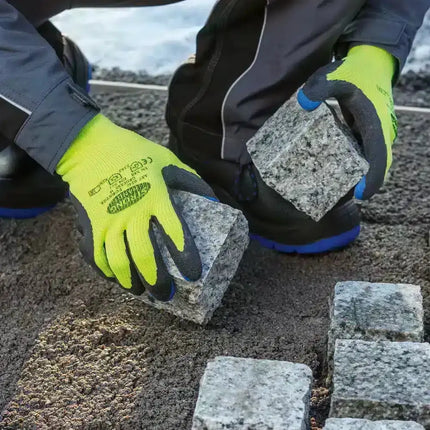 Forster Stronghand Handschuhe - Arbeitshandschuhe aus Latex für persönliche Schutzausrüstung (PSA). Modell Stronghand 0242, hergestellt aus Polyester in leuchtendem Neon-Gelb