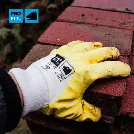 pro-fit-nitril-handschuhe-mega-lite-gelb-getaucht-fitzner-maurer-handschuhe
