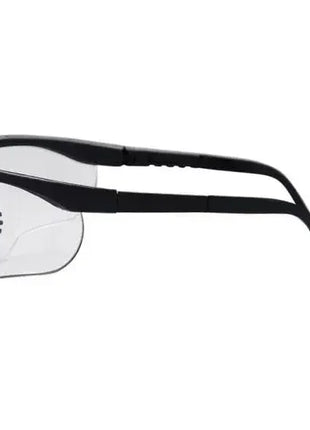 Schutzbrille mit klaren Gläsern und schwarzem Rahmen, persönliche Schutzausrüstung für Arbeitsschutz, Labor, Hygiene