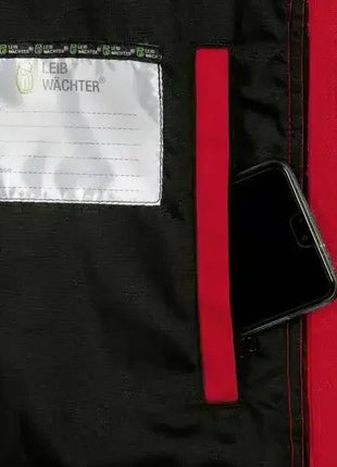 Nahaufnahme Innenseite Arbeitsjacke mit Handyfach, Ausweisfach, rot-schwarz, Hygienebekleidung