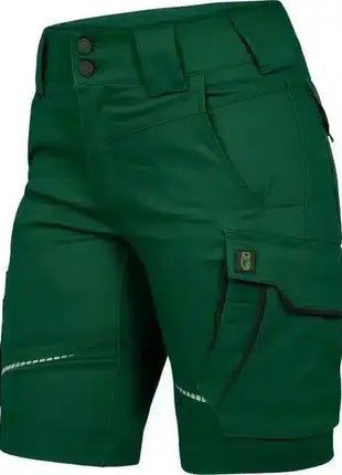 Grüne Arbeitsshorts mit vielen Taschen, robuste Berufsbekleidung für Pflege und Handwerk