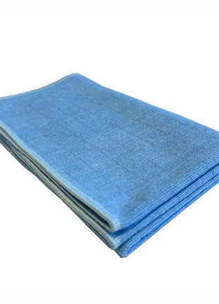 Blaues Mikrofasertuch gefaltet, geeignet für professionelle Reinigung, Hygieneprodukt