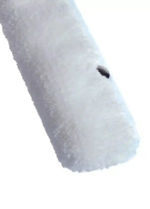 Nahaufnahme eines weißen Hygienewischbezugs, weiche Mikrofaser, ideal für professionelle Reinigung
