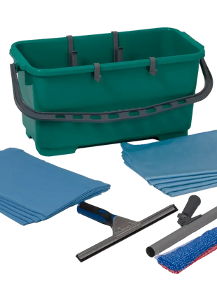 Professionelles Reinigungsset mit grünem Eimer, Mikrofasertüchern, Fensterwischer und Wischaufsatz