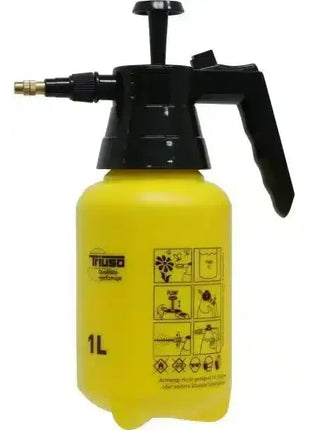 Gelber 1L Drucksprüher mit schwarzem Griff und Dosierdüse, Hygienebedienungspiktogrammen