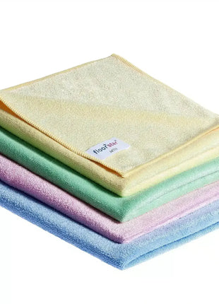 Mikrofasertücher in Gelb, Grün, Rosa und Blau, ideal für effektive Reinigung und Hygiene