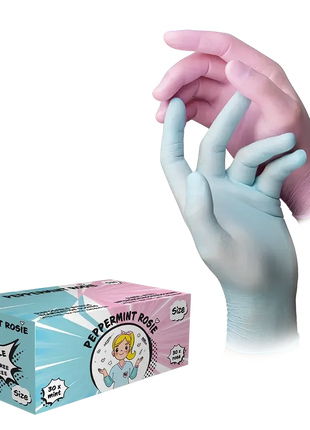 Zwei Hände mit rosa und blauer Nitrilhandschuhe, daneben Box mit Aufschrift 'Peppermint Rosie'.