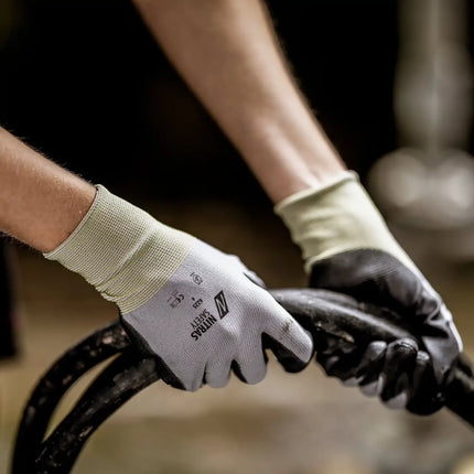 NITRAS Montagehandschuhe 6225 in Grau/Schwarz