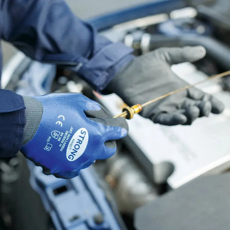 Stronghand LAREDO Nitrilhandschuhe Doppelt beschichtet Blau/Schwarz - Ölige Umgebung EN 388 Stronghand