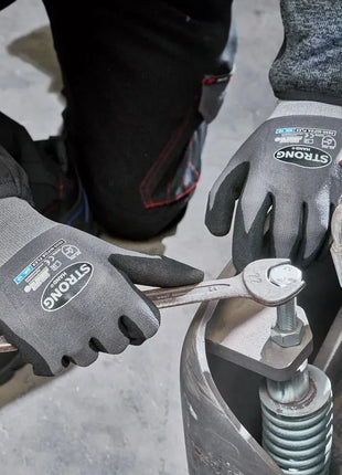 Stronghand NIFOA FLEX Nitrilschaum-Handschuhe Grau/Schwarz Stronghand