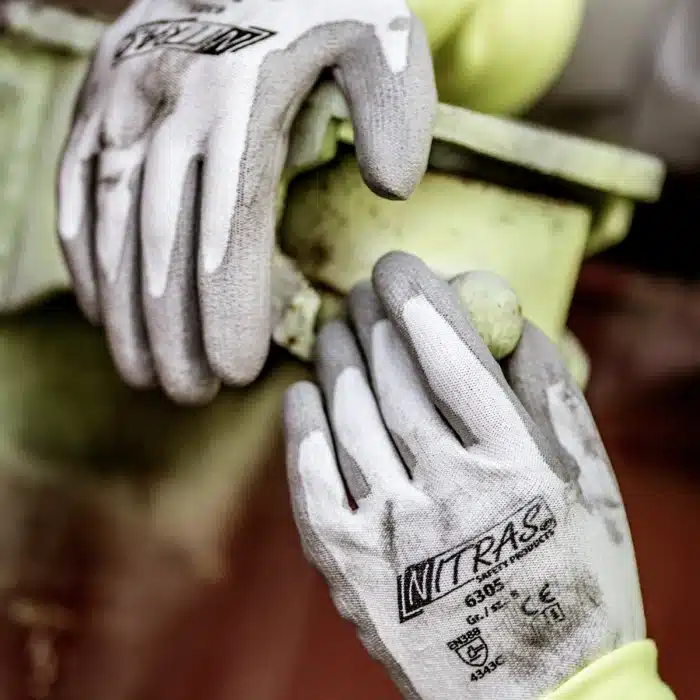 Montagehandschuh mit Schnittschutz
